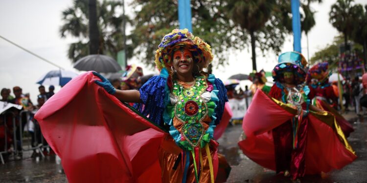 Cultura aprueba bases de premios anuales del carnaval