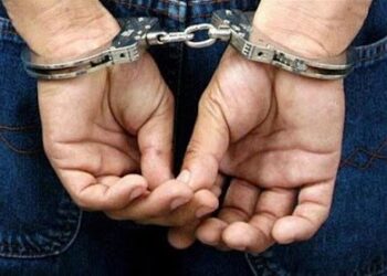 Apresan hombre que roció con gasolina e incendió a una mujer