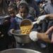 Más de 100 muertos y 760 heridos en ataque israelí en una cola de reparto de ayuda  en Gaza