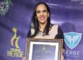 Periodista de Telemicro Ramy Portorreal es reconocida en los “Premios Héroe” por su aporte social al municipio de Haina