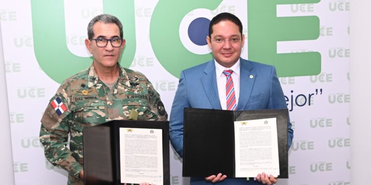 Firman convenio de cooperación que beneficia miembros de las FFAA