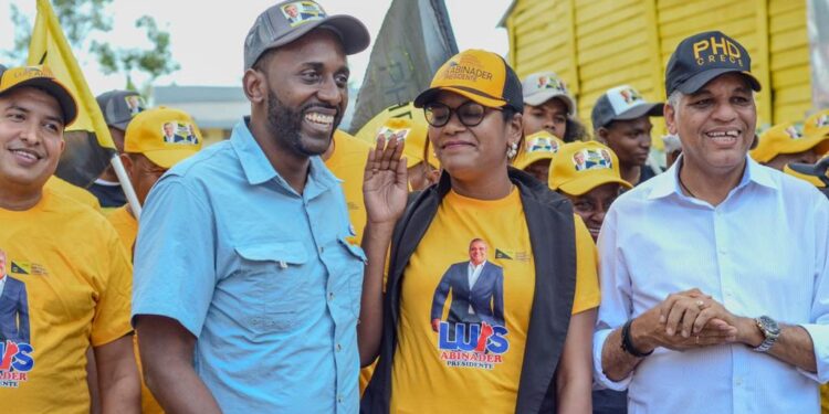 PHD promueve con un ‘mano a mano’ la candidatura a senador de Amauris Fabián