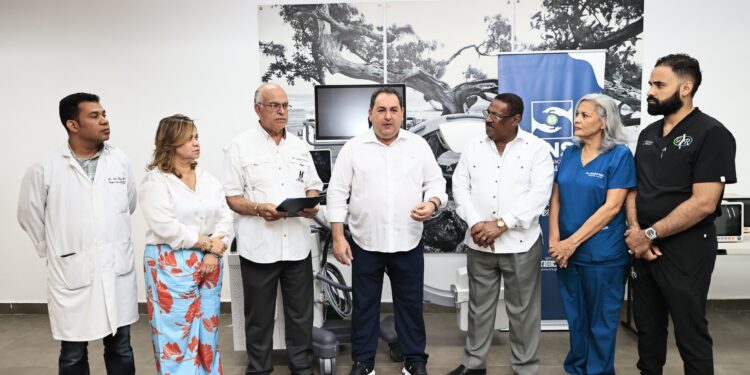 SNS entrega más de RD$29 millones en equipos a cuatro hospitales