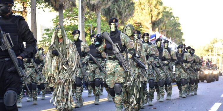 Ministerio de Defensa invita a respaldar desfile militar en el Malecón