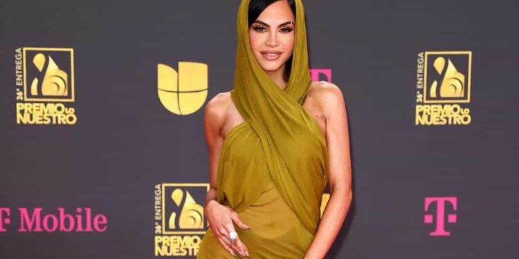 Premios Lo Nuestro 2024: los mejores looks de la alfombra
