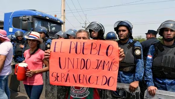 Gobierno de Milei enfrenta un paro de trabajadores de la salud por mejoras salariales
