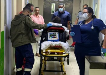 Trasladan a Boston menor de 15 años que sufrió quemaduras en Salcedo