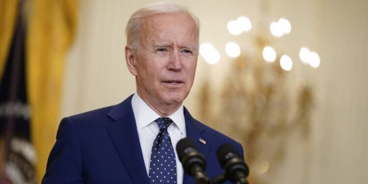El bando de Trump y la Casa Blanca chocan por el reconocimiento de Biden del ‘Día de la Visibilidad Transgénero’