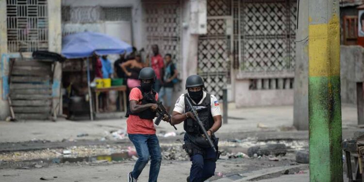 La violencia sigue imparable en Haití, mientras el primer ministro sigue ausente