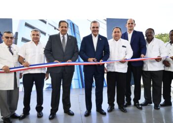 Abinader entrega remozado Hospital Materno Dra. Evangelina Rodríguez