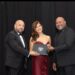 La Casa Blanca reconoce dominicana por servicio voluntario a favor del autismo