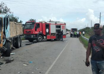 Accidente múltiple en autovía del Coral deja varios heridos