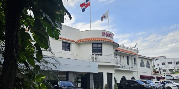 Reconocen a la DNCD por cumplir ranking de transparencia