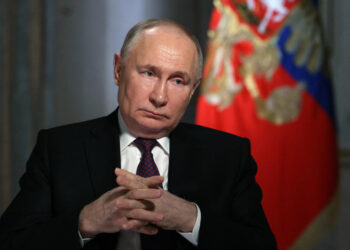 Putin gana las elecciones en Rusia con el 87 % de votos y gobernará hasta el 2030
