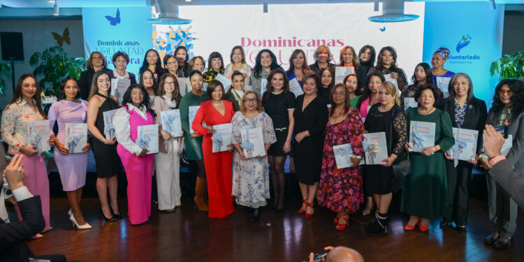 Voluntariado Banreservas publica en NY libro “Dominicanas de Voluntad en la Diáspora”