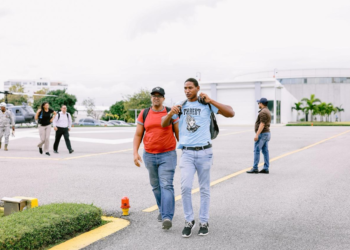 Gobierno continúa evacuando a dominicanos desde Haití
