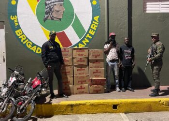 Detienen haitianos contrabandeando cigarrillos