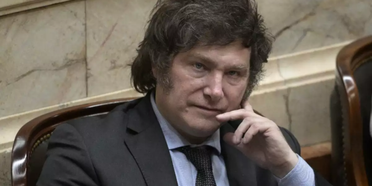 Milei convoca a la oposición a un pacto para refundar Argentina