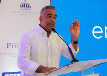 Lanzan programa “Emprende Pedernales” con una cartera de créditos RD$150 millones