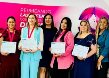 Reconocen mujeres destacadas en comunicación cristiana