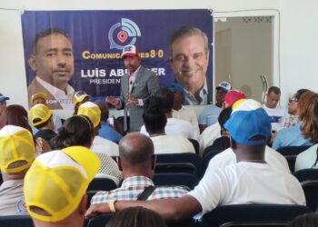 Comunicadores 8.0 Luis Abinader presidente juramenta nuevos miembros en SPM
