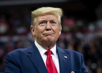 Trump propone a Biden debatir la semana próxima en la Casa Blanca