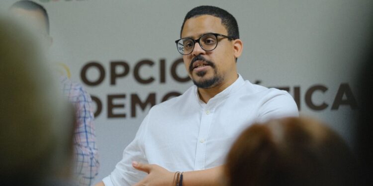Franiel Genao: “Paliza debe recordar que no se puede ser vocero de gobierno y el PRM al mismo tiempo”