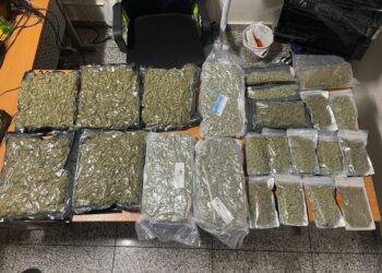Decomisan en el AILA 23 paquetes de marihuana