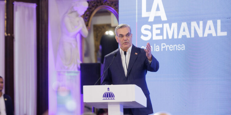 Abinader presenta anteproyecto de Ley de Libertad de Expresión