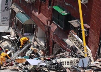 Al menos 9 muertos y más de 800 heridos en el terremoto de Taiwan