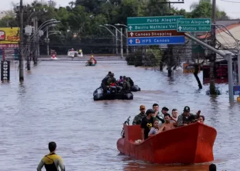 Trasladan a más de mil reos por inundación de una cárcel en el sur de Brasil