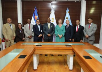 Contraloría dispone, por primera vez, de un repositorio digital completo de contratos