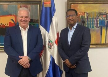 Embajada en Países Bajos y Comisión Nacional de Golf buscan incentivar industria de ese deporte en RD