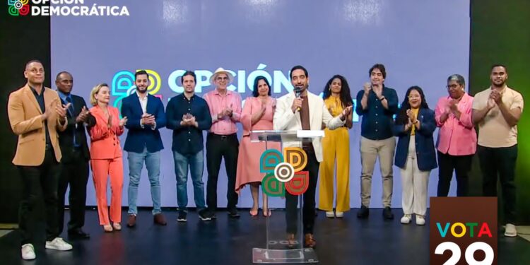 Candidatos de Opción Democrática firman compromiso de renuncia a barrilito y exoneraciones