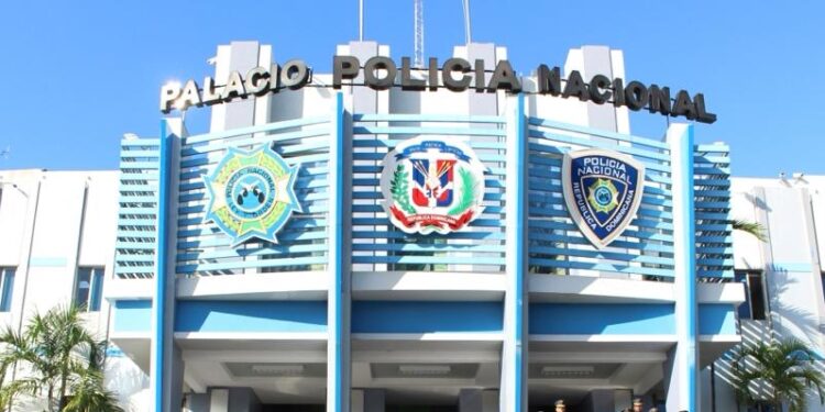 PN hiere y apresa tres hombres señalados por asaltar personas en carretera de Constanza