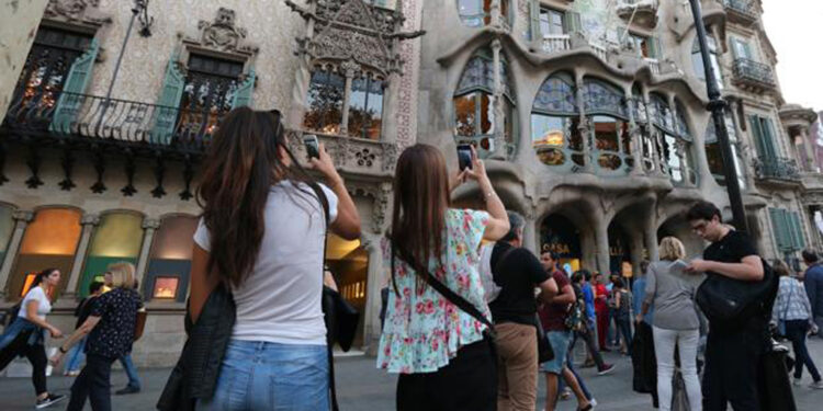 Estados Unidos y España lideran lista países con mejores condiciones para el turismo