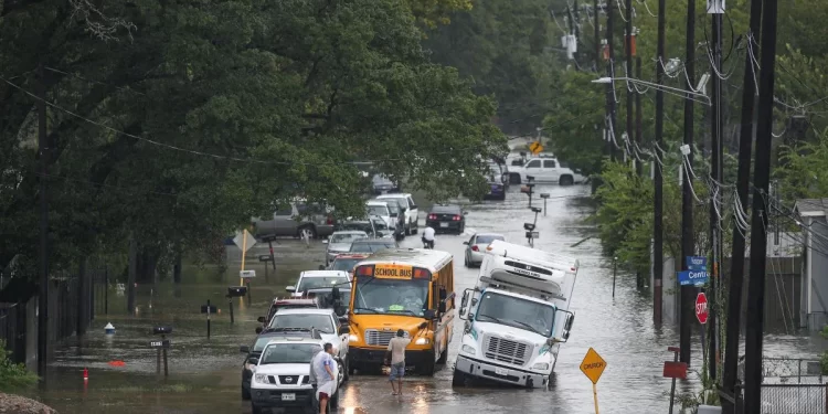 Al menos cuatro muertos por fuertes tormentas en Houston