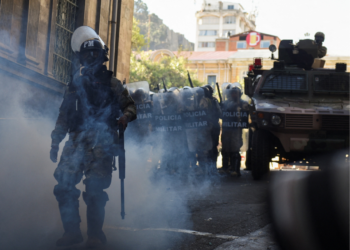 Presidente de Bolivia denuncia un “golpe de Estado”