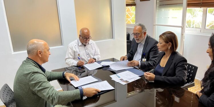 Italia y RD firman acuerdo colaboración para desarrollo de la formación agrícola