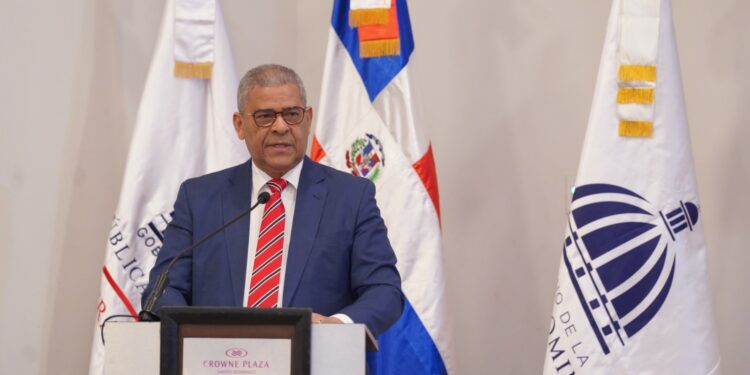 Castillo Lugo dice medida que regula asesores busca racionalizar la nómina y el gasto público