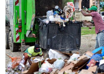 Alcaldía SDN denuncia empresa SUCESAT incumple en la recogida de basura