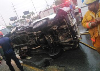 Accidente múltiple deja  cuatro heridos; 911 coordina asistencia