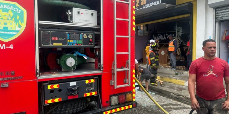 Explosión en La Vega deja cinco heridos; 911 coordina asistencia