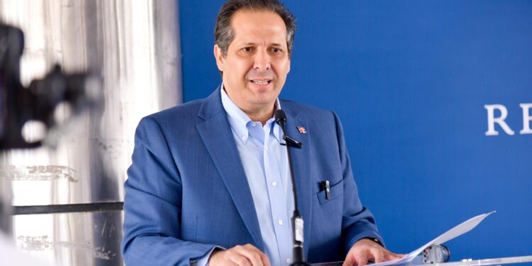 Ministro de Salud ordena suspensión de actividad sobre igualdad y equidad de género