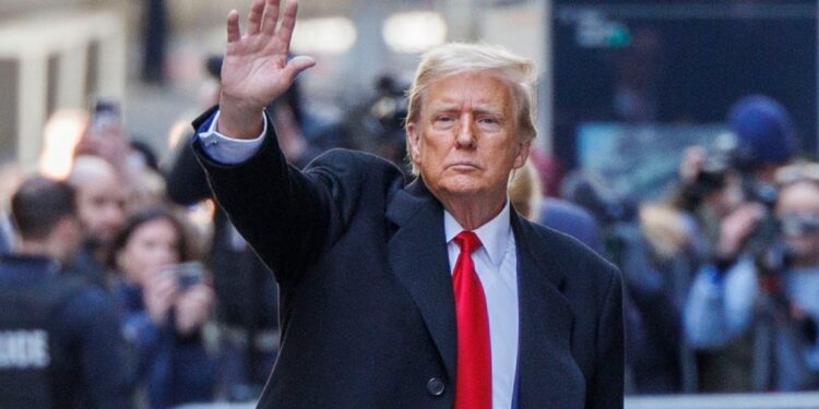 Trump anuncia una coalición de ‘Latinos Americanos’ a su favor para las elecciones