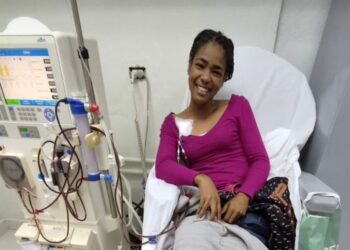 Joven con insuficiencia renal requiere ayuda para operarse