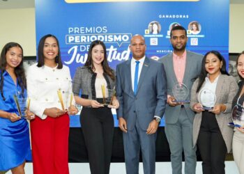 CAESCO entrega premios Periodismo de Juventud 2024