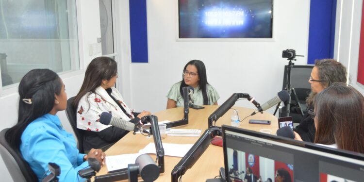 Anuncian segundo foro de mujeres periodistas