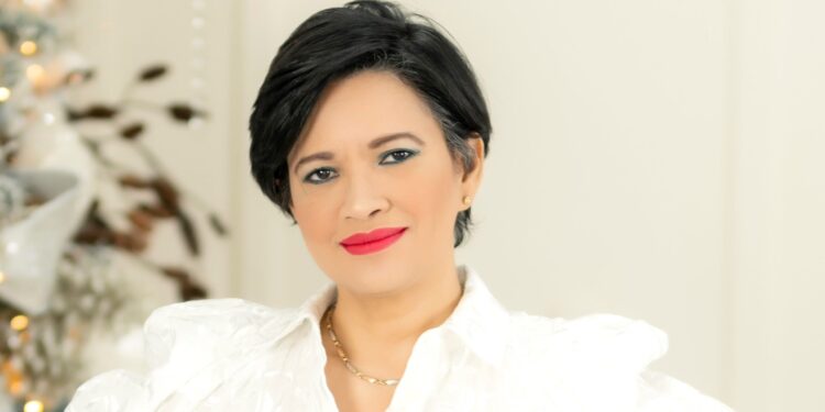 Elidenia Velásquez presentará hoy su quinto libro en la Academia Dominicana de la Lengua 