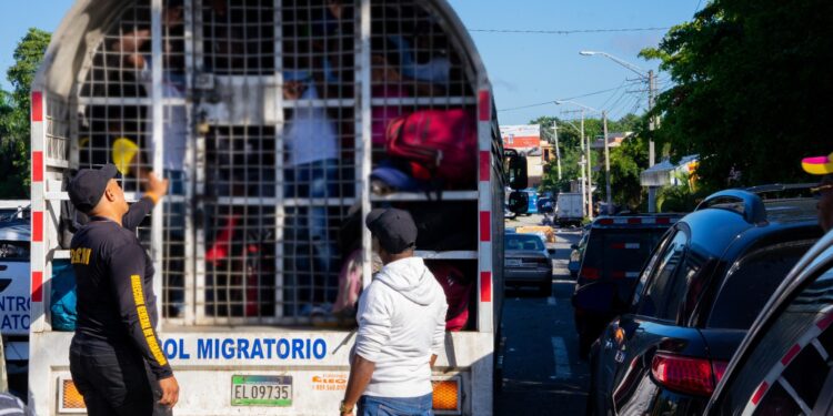 En seis meses más 67 mil extranjeros han sido deportados